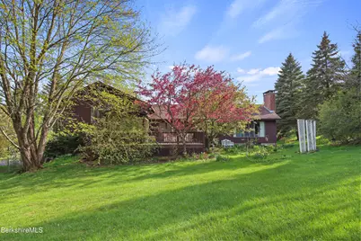 10 Lori Ct, Pittsfield, MA 01201 - Photo 48