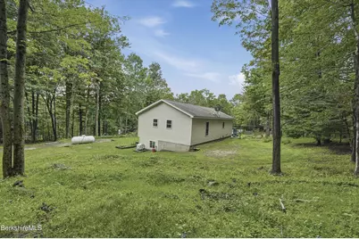 125 Middlefield Rd, Peru, MA 01235 - Photo 40