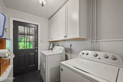 4 Gilmore Ave, Great Barrington, MA 01230 - Photo 14