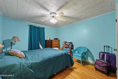 4 Gilmore Ave, Great Barrington, MA 01230 - Photo 12