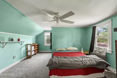 4 Gilmore Ave, Great Barrington, MA 01230 - Photo 16
