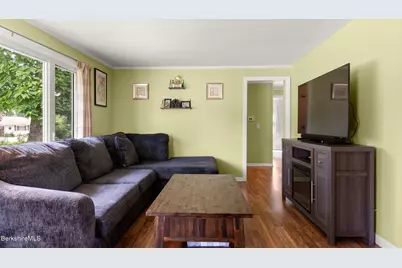 62 Greenridge Dr, Dalton, MA 01226 - Photo 4