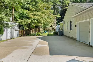 86 Pine Knoll Rd, Lenox, MA 01240 - Photo 6