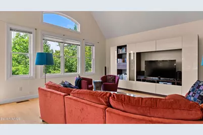 10 Lafayette Dr, Peru, MA 01235 - Photo 18