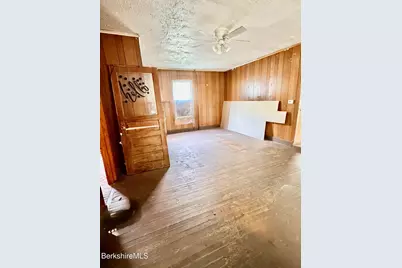 79 Dewey Ave, Pittsfield, MA 01201 - Photo 8