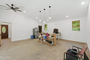 598 Main Rd, Savoy, MA 01256 - Photo 18