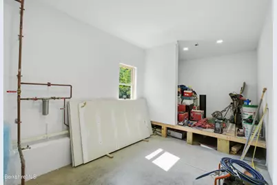 598 Main Rd, Savoy, MA 01256 - Photo 30