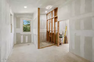 598 Main Rd, Savoy, MA 01256 - Photo 8