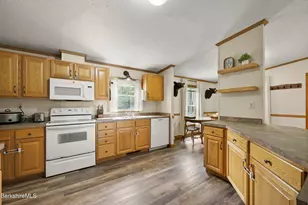 548 Loop Rd, Savoy, MA 01256 - Photo 20