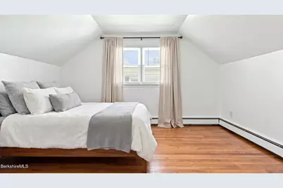 1981 East St, Pittsfield, MA 01201 - Photo 14