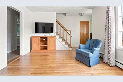 1981 East St, Pittsfield, MA 01201 - Photo 6
