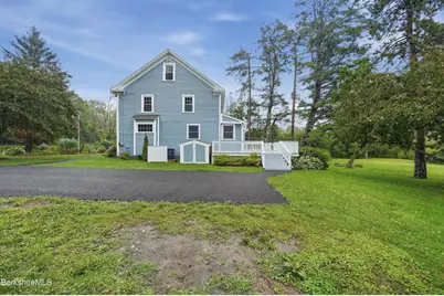 39 Cascade St, Pittsfield, MA 01201 - Photo 44