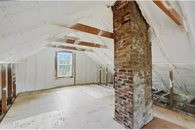39 Cascade St, Pittsfield, MA 01201 - Photo 72