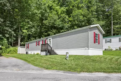 20 Pines Lodge Park Place Place, Williamstown, MA 01267 - Photo 2