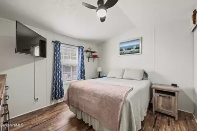 20 Pines Lodge Park Place Place, Williamstown, MA 01267 - Photo 14