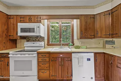 478 Washington Mountain Rd, Dalton, MA 01226 - Photo 12