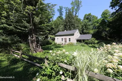 221 Old Queechy Rd, Canaan, NY 12029 - Photo 2
