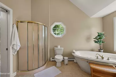 828 N Main St, Lanesborough, MA 01237 - Photo 22