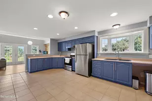 828 N Main St, Lanesborough, MA 01237 - Photo 12