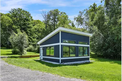 828 N Main St, Lanesborough, MA 01237 - Photo 32