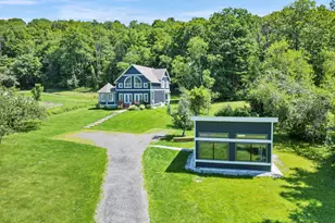 828 N Main St, Lanesborough, MA 01237 - Photo 30