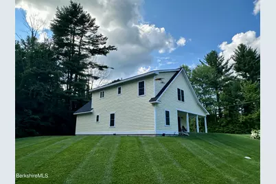 6 Redwood Ln, Sheffield, MA 01257 - Photo 4