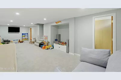 1112 South St, Dalton, MA 01226 - Photo 56