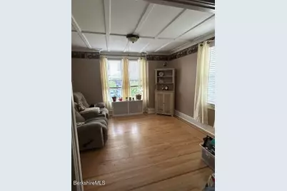 22 South St, North Adams, MA 01247 - Photo 10