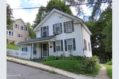 42 Prospect St, North Adams, MA 01247 - Photo 24