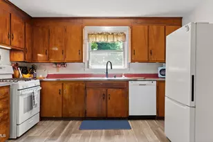 140 Orchard St, Lee, MA 01238 - Photo 8