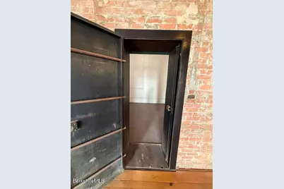 243 Union St #100, North Adams, MA 01247 - Photo 20