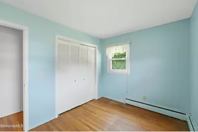 34 Baldwin Ave, Pittsfield, MA 01201 - Photo 8