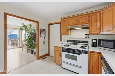 130 Ridge Ave, Pittsfield, MA 01201 - Photo 16