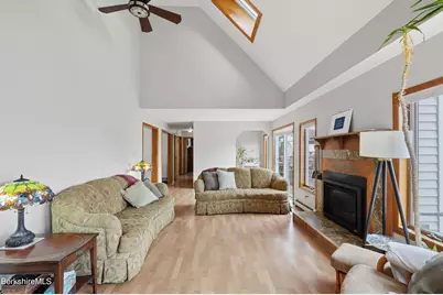 130 Ridge Ave, Pittsfield, MA 01201 - Photo 10