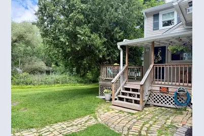 46 Pinehurst Ave, Pittsfield, MA 01201 - Photo 10