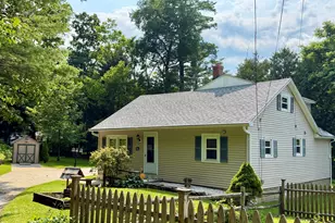 46 Pinehurst Ave, Pittsfield, MA 01201 - Photo 1