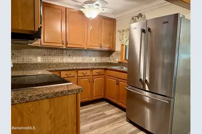 46 Pinehurst Ave, Pittsfield, MA 01201 - Photo 2