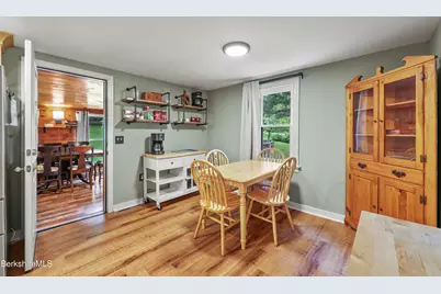 787 Churchill St, Pittsfield, MA 01201 - Photo 14