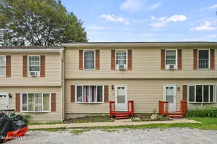 14 Clifford St, Pittsfield, MA 01201 - Photo 1