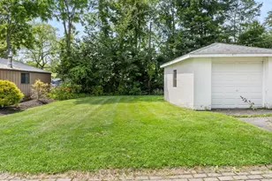 66 Emerson Ave, Pittsfield, MA 01201 - Photo 38