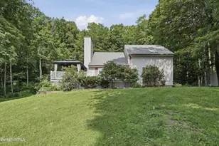 56 Victoria Ln, Lanesborough, MA 01237 - Photo 6
