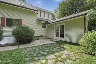 56 Victoria Ln, Lanesborough, MA 01237 - Photo 8