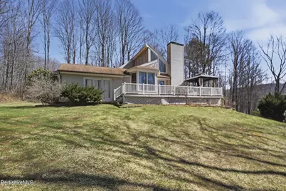 56 Victoria Ln, Lanesborough, MA 01237 - Photo 4