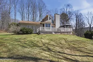 56 Victoria Ln, Lanesborough, MA 01237 - Photo 4