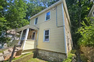 134 Meadow St, North Adams, MA 01247 - Photo 2