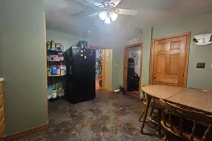 134 Meadow St, North Adams, MA 01247 - Photo 10