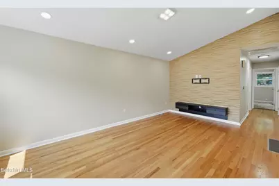 57 Alba Ave, Pittsfield, MA 01201 - Photo 12