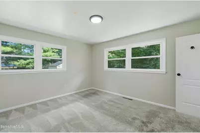 57 Alba Ave, Pittsfield, MA 01201 - Photo 18