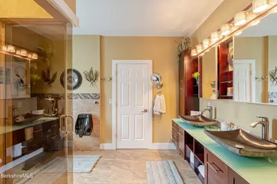 140 Hancock Rd, Pittsfield, MA 01201 - Photo 36
