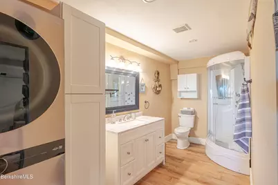 140 Hancock Rd, Pittsfield, MA 01201 - Photo 56